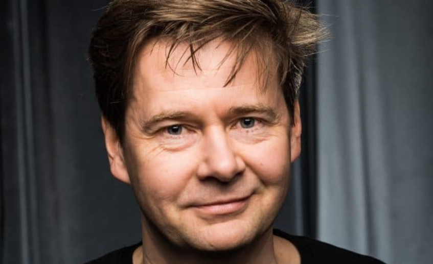 "Ta ordet" med komiker Roar Brekke "Ta ordet" med komiker Roar Brekke